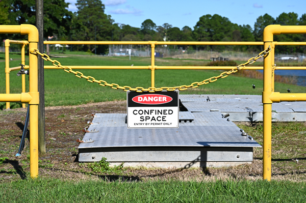 Confined Space Pre-Entry (Canada)