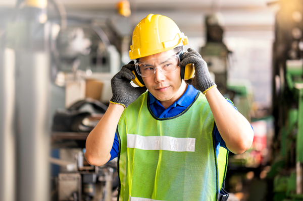 An Employer’s Guide to Hearing Protection Fit Testing in Canadian Workplaces